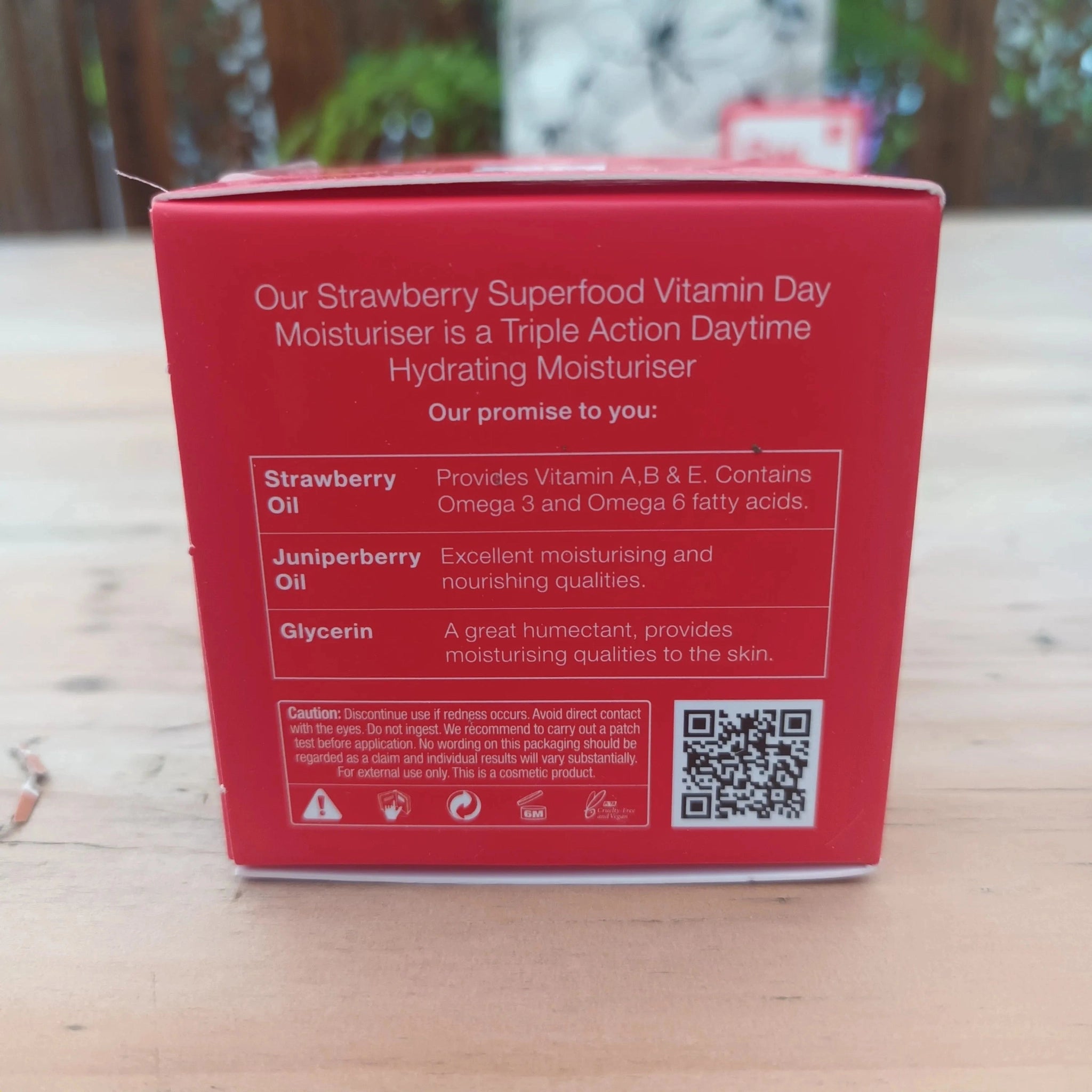 Dr Botanicals Dr Botanicals Vegan Skincare Gift Set Apothecary Strawberry Health & Beauty > Personal Care > Cosmetics > Skincare > Lotions & Moisturisers > Dr Botanicals Vegan Skincare Gift Set Apothecary Strawberry emmy-jane-boutique.myshopify.com