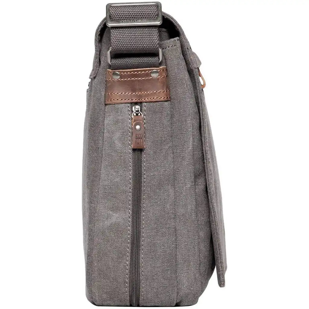 Troop London Canvas Laptop Messenger Bag - Troop London Classic - 18'' Diagonally Luggage & Bags > Messenger Bags > Canvas Crossbody Bags > Across body Bag > Troop London Bags > Troop London Classic Cross Body Bag > Canvas Laptop Messenger Bag emmy-jane-boutique.myshopify.com