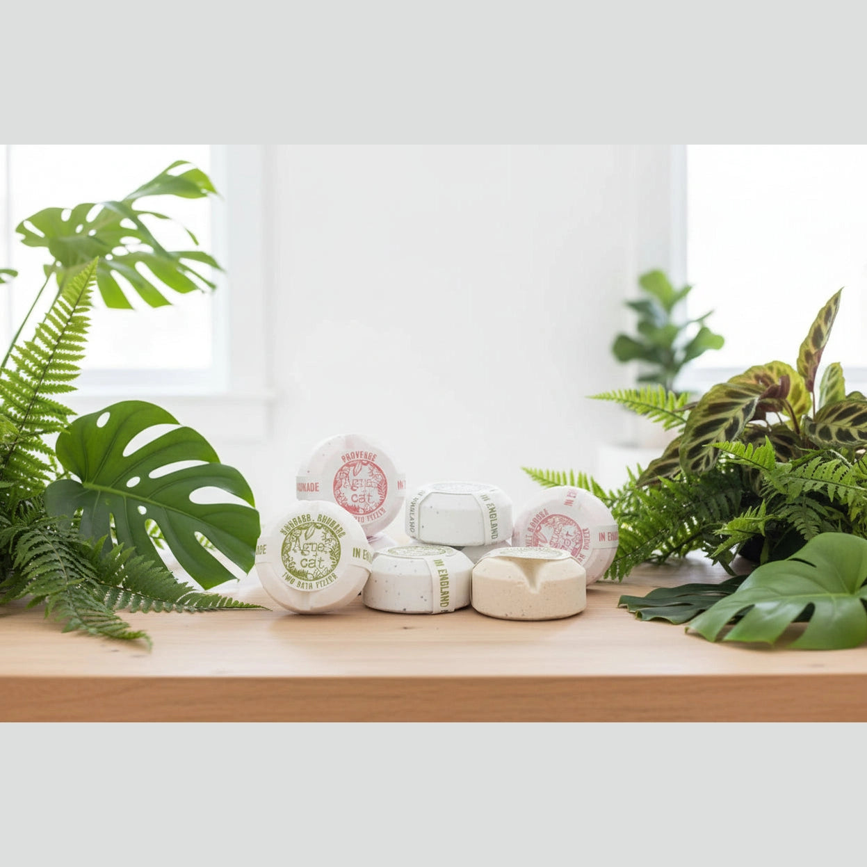 Agnes and Cat Bath Bomb Fizzers - Agnes & Cat - UK Made - Vegan Bath Soak Health & Beauty > Personal Care > Cosmetics > Bath & Body > Bath Additives > Bath Bombs > Bath Fizzers > Agnes and Cat Bath Fizzers emmy-jane-boutique.myshopify.com