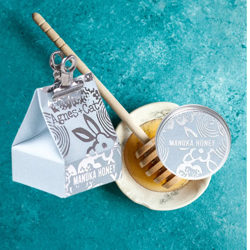 Agnes and Cat Natural Lip Balms- Vegan-Friendly - Paraben Petrolatum Phthalate & Plastic-Free Health & Beauty > Personal Care > Cosmetics > Skin Care > Lip Balms & Treatments > Eco Friendly Lip Balms > Vegan Lip Blams emmy-jane-boutique.myshopify.com