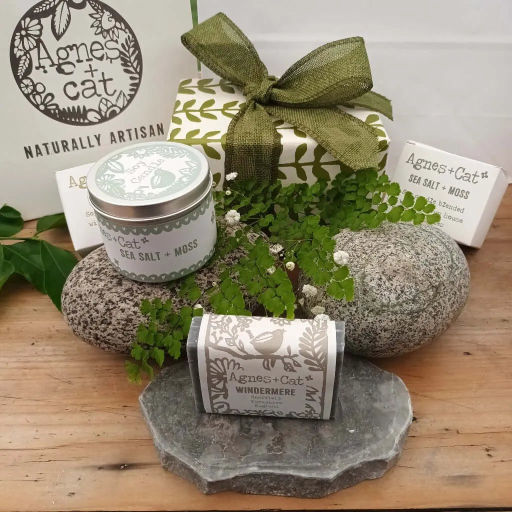 Agnes and Cat Spa Gift Set - Agnes+Cat Gift Boxes - Candle & Bath Fizzers Health & Beauty > Personal Care > Cosmetics > Bath & Body Gift Sets > Natural Gift Sets > Natural Spa Gift Set > Agnes+Cat Gift Boxes > Candle & Bath Fizzers Gift Set emmy-jane-boutique.myshopify.com