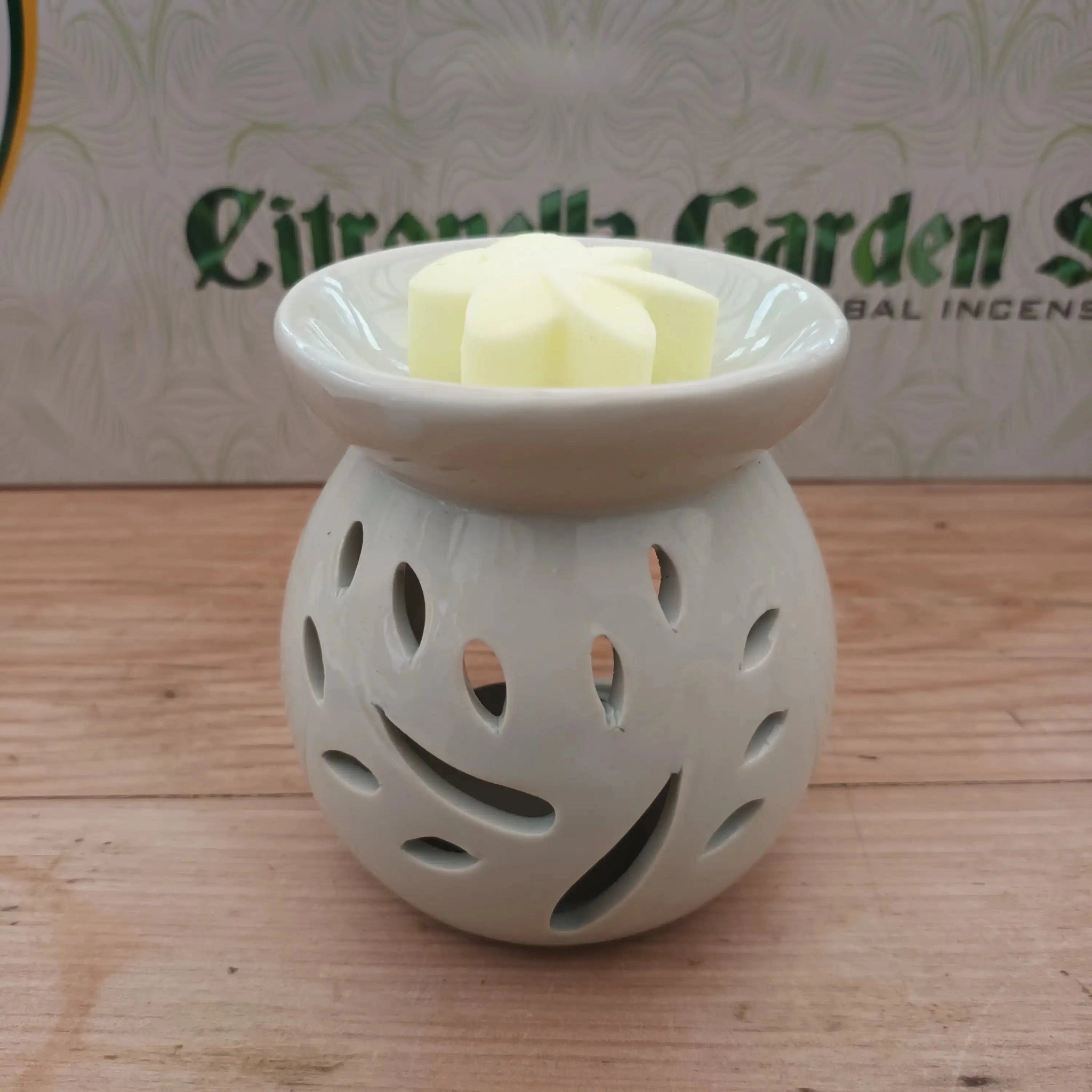 Emmy Jane Natural Insect Repellent Kit - Keep The Bugs Away  emmy-jane-boutique.myshopify.com