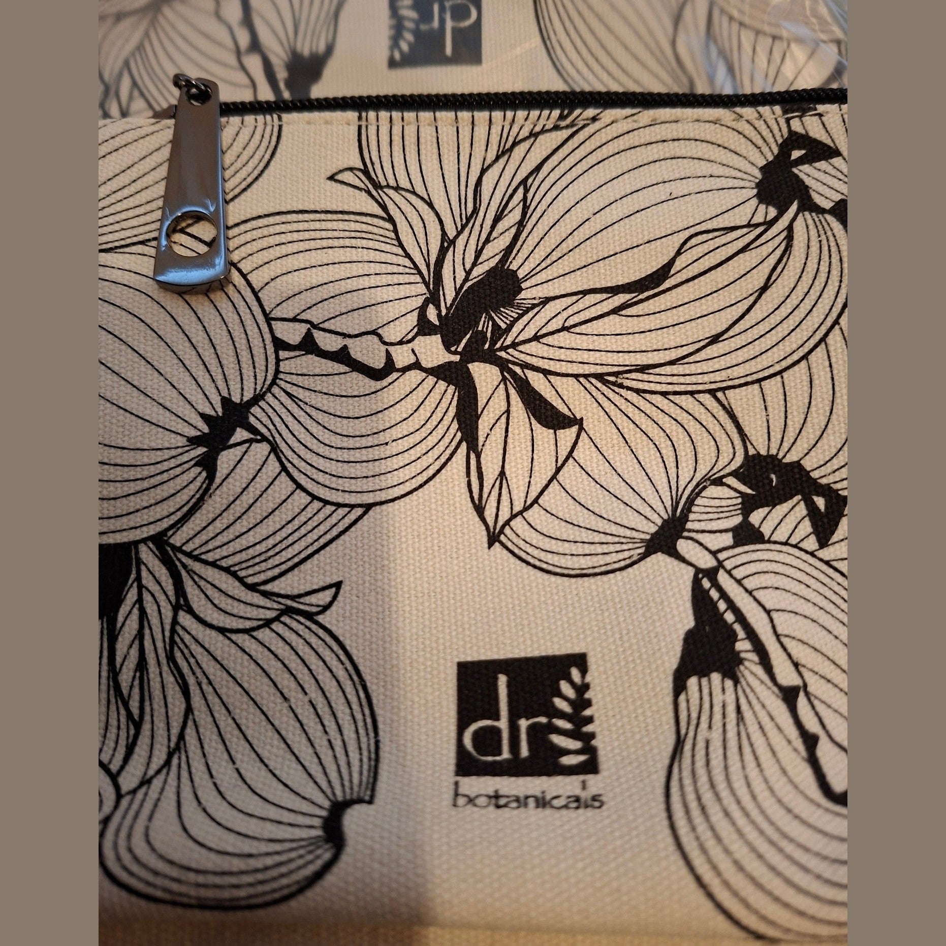 Dr Botanicals Make Up Bag Cosmetic Bag