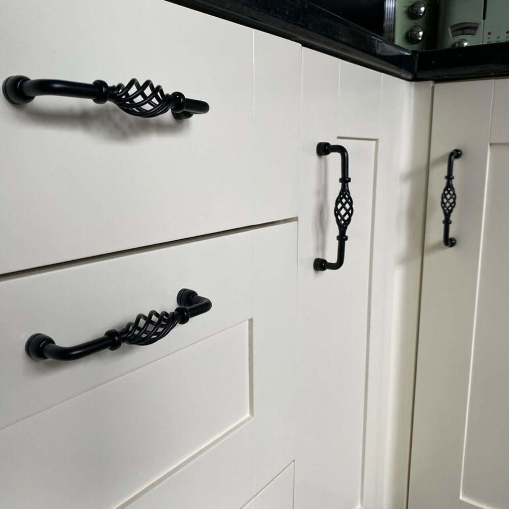 Kitchen Cabinet - Drawer Pulls & Door Furniture Handles in Black ~1330-14