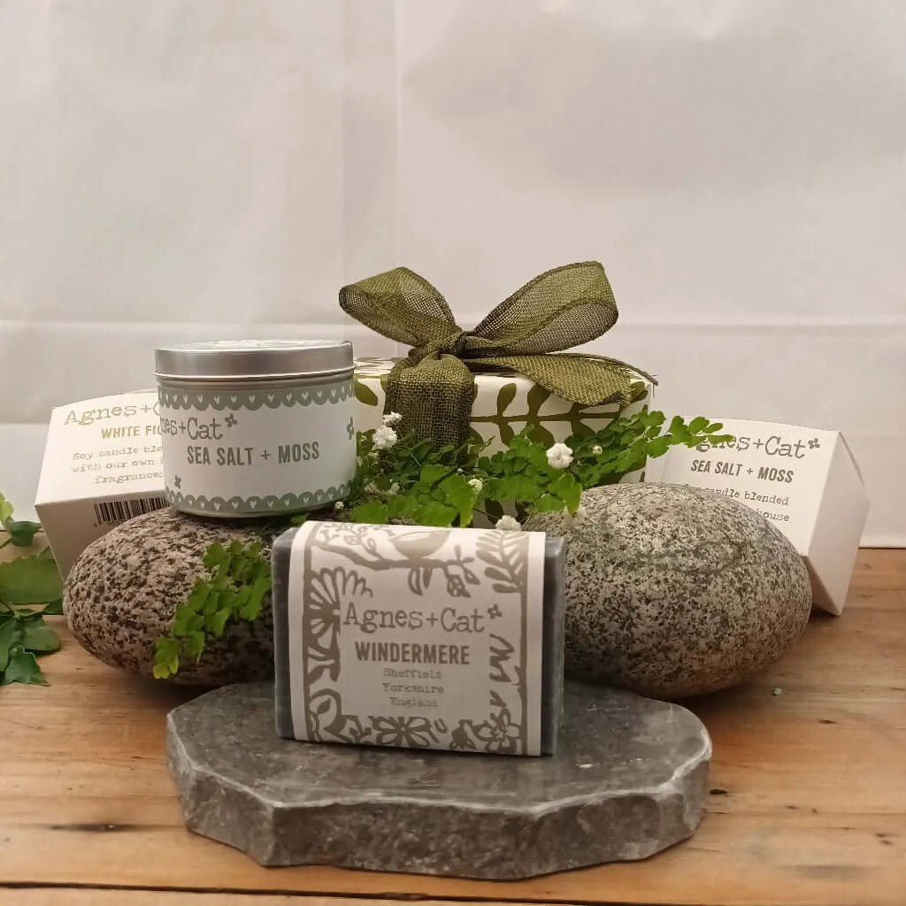 Agnes and Cat Spa Gift Set - Agnes+Cat Gift Boxes - Candle & Bath Fizzers Health & Beauty > Personal Care > Cosmetics > Bath & Body Gift Sets > Natural Gift Sets > Natural Spa Gift Set > Agnes+Cat Gift Boxes > Candle & Bath Fizzers Gift Set emmy-jane-boutique.myshopify.com