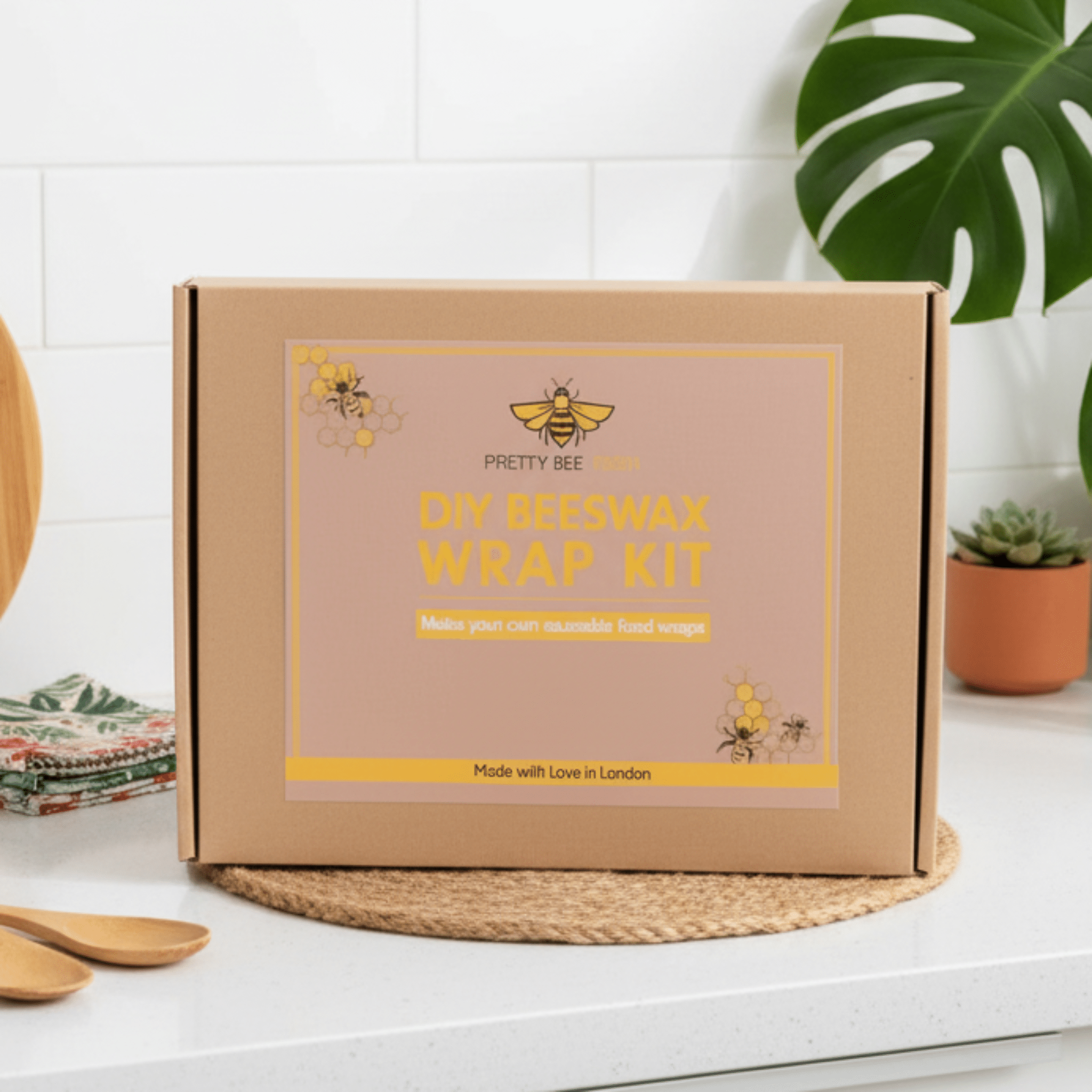Pretty Bee Fresh - Eco Friendly Plastic Free DIY Beeswax Wrap Kit - Gift Set