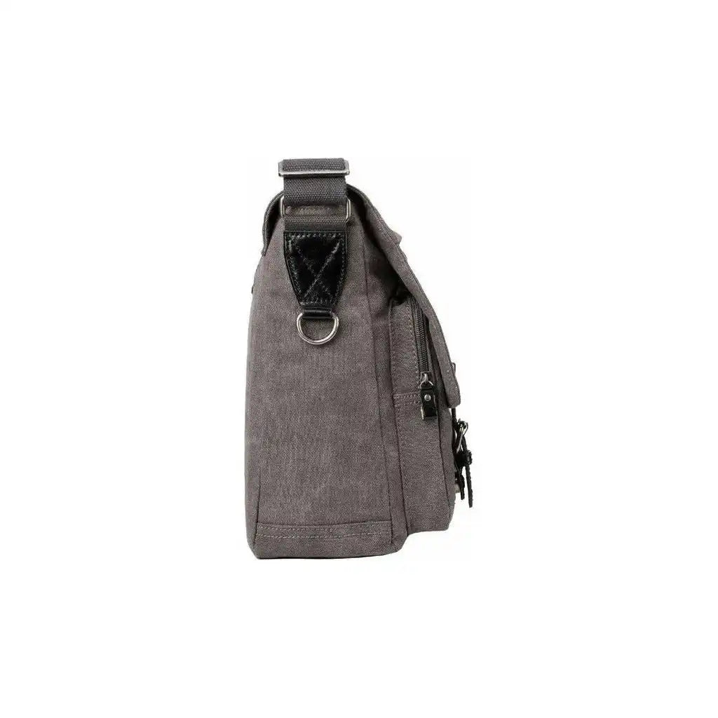 Troop London Troop London - Classic - Canvas Laptop Messenger Bag - Available in 5 Great Colours 3032 - Apparel & Accessories > Handbags, Wallets & Cases > Handbags > Crossbody Bags > Messenger Bags emmy-jane-boutique.myshopify.com