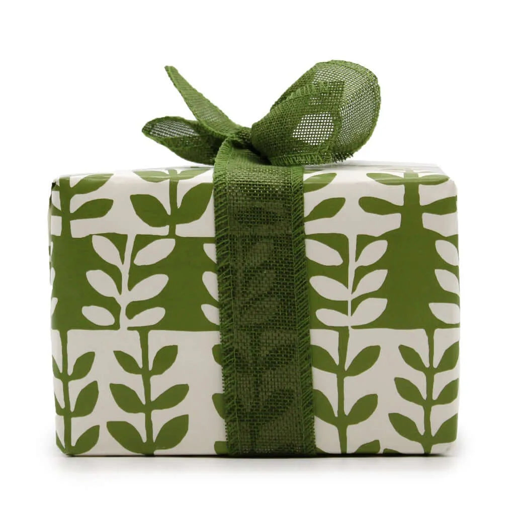 Agnes and Cat Spa Gift Set - Agnes+Cat Gift Boxes - Candle & Bath Fizzers Health & Beauty > Personal Care > Cosmetics > Bath & Body Gift Sets > Natural Gift Sets > Natural Spa Gift Set > Agnes+Cat Gift Boxes > Candle & Bath Fizzers Gift Set emmy-jane-boutique.myshopify.com