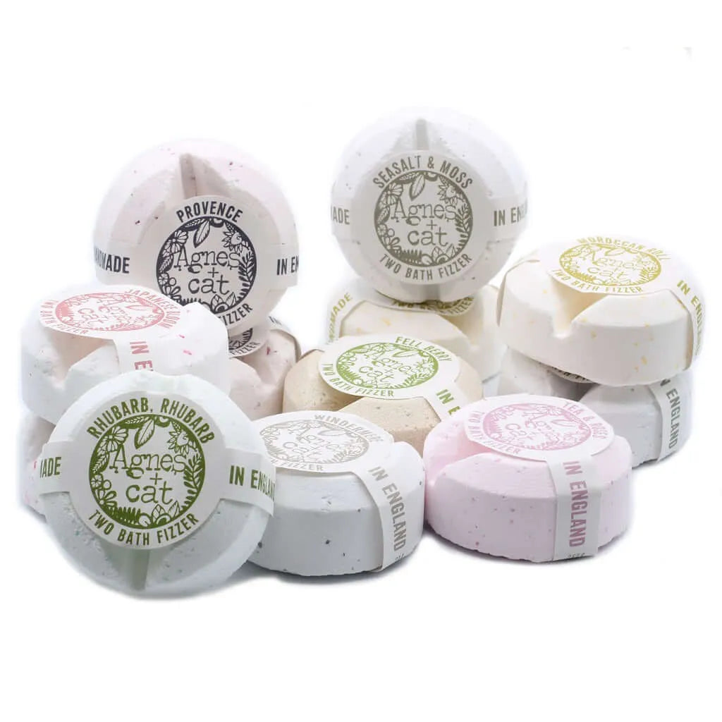 Agnes and Cat Spa Gift Set - Agnes+Cat Gift Boxes - Candle & Bath Fizzers Health & Beauty > Personal Care > Cosmetics > Bath & Body Gift Sets > Natural Gift Sets > Natural Spa Gift Set > Agnes+Cat Gift Boxes > Candle & Bath Fizzers Gift Set emmy-jane-boutique.myshopify.com