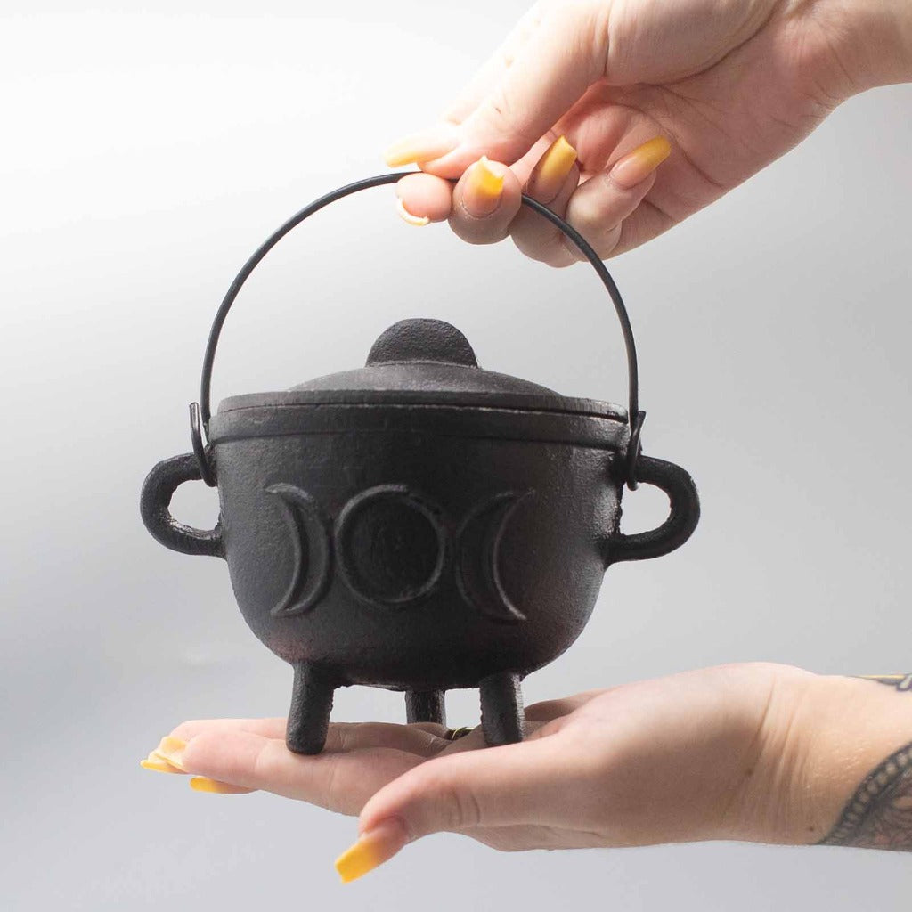 Check out our range of cast iron mini cauldrons. Just the job for your Halloween celebrations or the perfect gift for the witch in your life.  5 Designs & Sizes.  Material Iron  Colour Black  Made in India