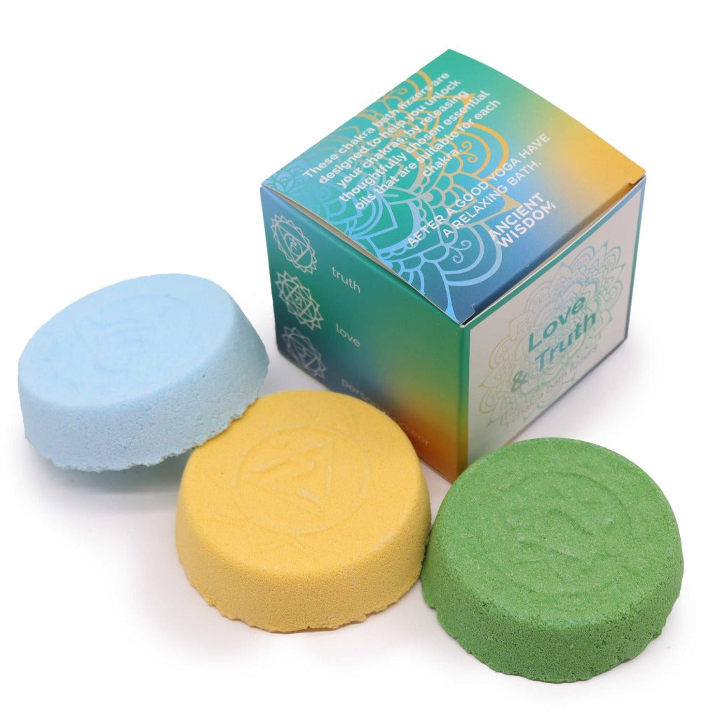 Emmy Jane - Ancient Wisdom - Bath Bomb Gift Set - Chakra Bath Fizzers Sets - Aromatherapy Bath Gift. Designed to strengthen specific aspects of your well-being and inner balance. Each Chakra Fizzer is crafted with specially chosen essential oils to unblock and harmonize each of the body's vital energy centres. Ideal for those seeking a holistic approach to self-care or as a unique gift for loved ones.