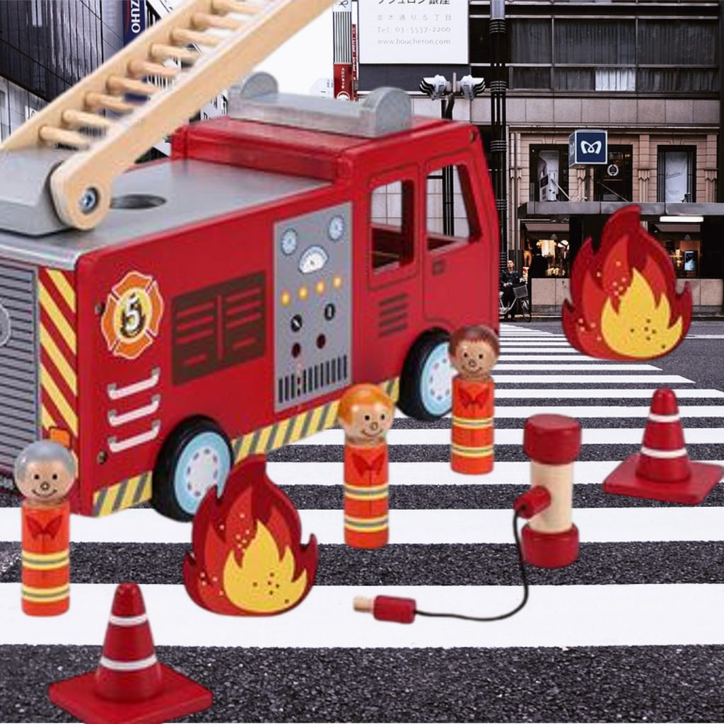 Emmy Jane Boutique SOKA Wooden Fire Engine Truck with Firefighter Figurines Vehicle Toy for Kids 3+