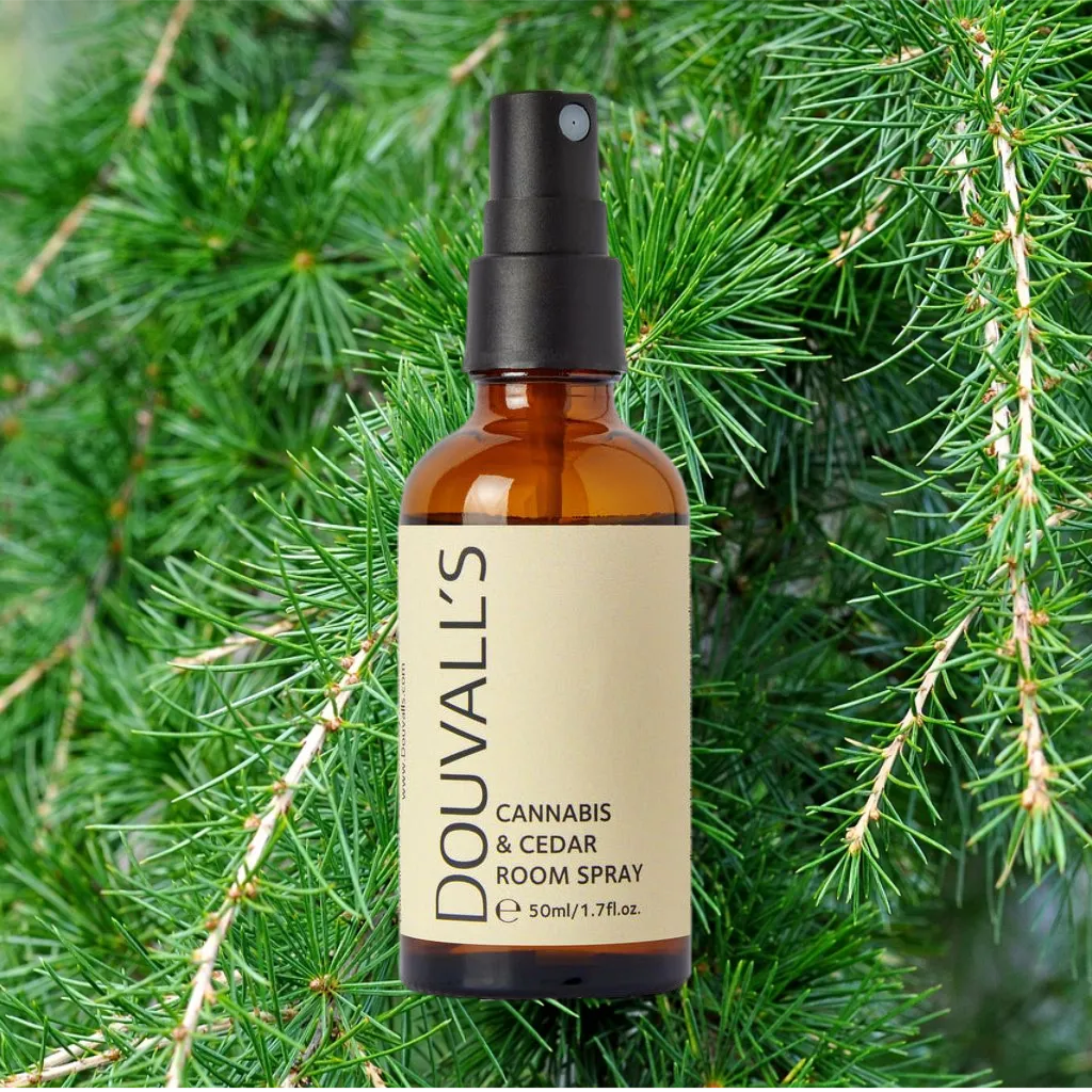 Douvall’s Hand Blended Natural Room Spray - Douvall’s - 50ml 4 Scent Options Home & Garden > Decor > Home Fragrances > Room sprays > Hand Blended Natural Room Spray emmy-jane-boutique.myshopify.com