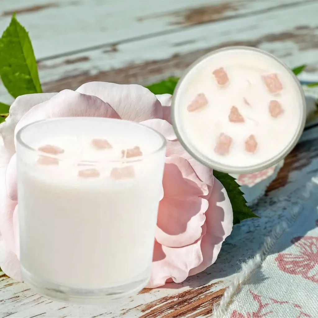 Rose Eucalyptus Candle with Rose Quartz Crystals