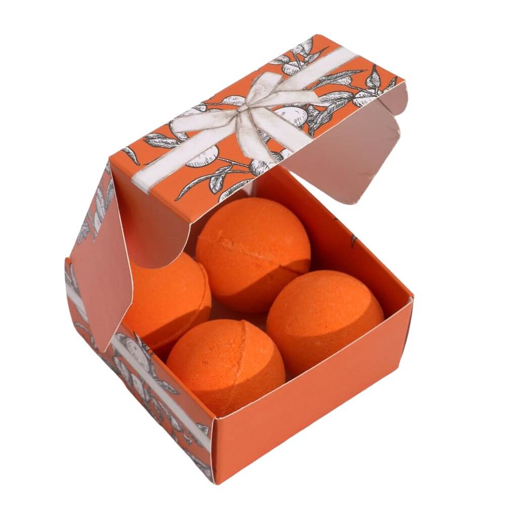 Emmy Jane - Ancient Wisdom - Vitamin C Skincare Bathbomb Gift Set Treat your skin with our set of Four Fizzing Bath Bombs for a luxurious soak. Packed with nourishing ingredients and uplifting citrus scents, these products are designed to cleanse, soften, and brighten the skin, leaving it feeling refreshed and revitalised. Made with high-quality ingredients🔸Paraben and sulphate free🔸Cruelty-free