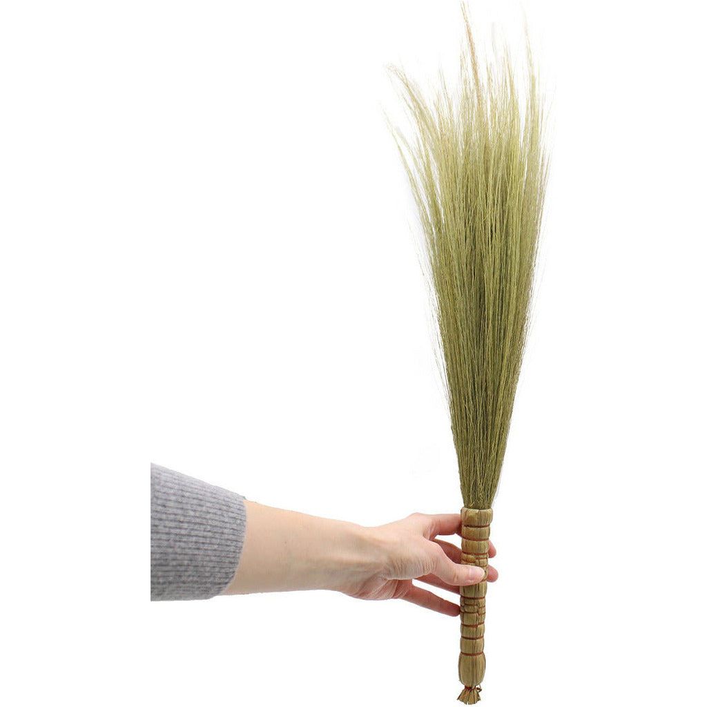 Emmy Jane Boutique Natural Homeware - Pampas Grass Broom Set of 4 - Sustainable & Fairly Traded