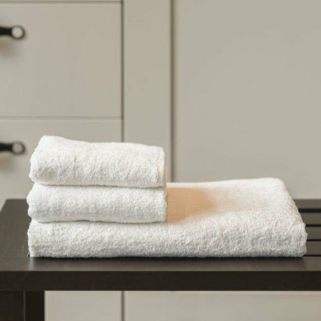 Emmy Jane Boutique GIBIE - Bath Towel Set -100% Natural Skin-friendly for Sensitive Skin - Sun White