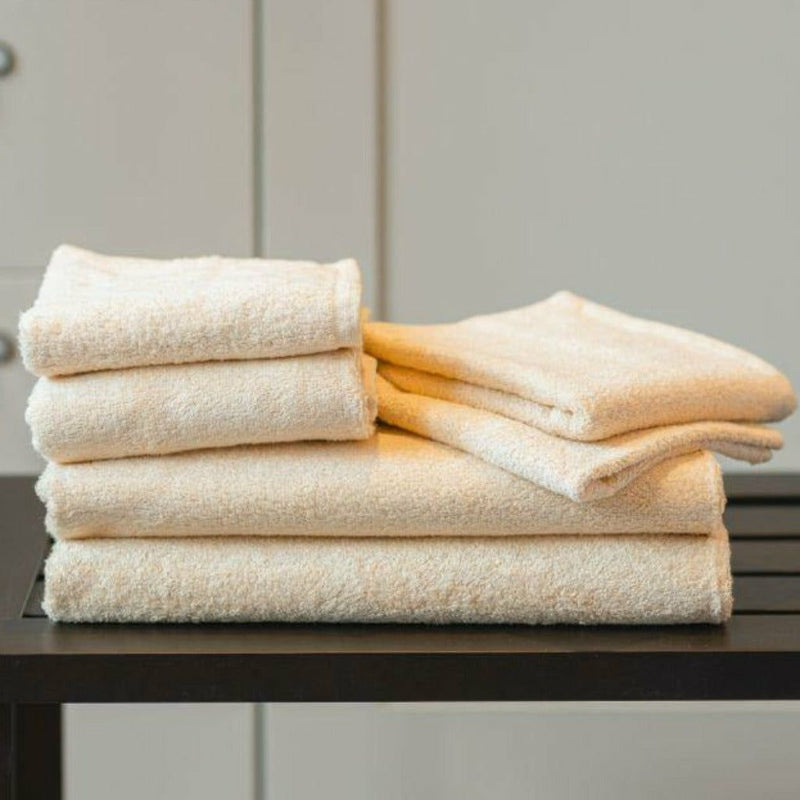 Emmy Jane Boutique GIBIE - Natural Antibacterial Family Bath Towel Set for Sensitive Skin - Rust Cream